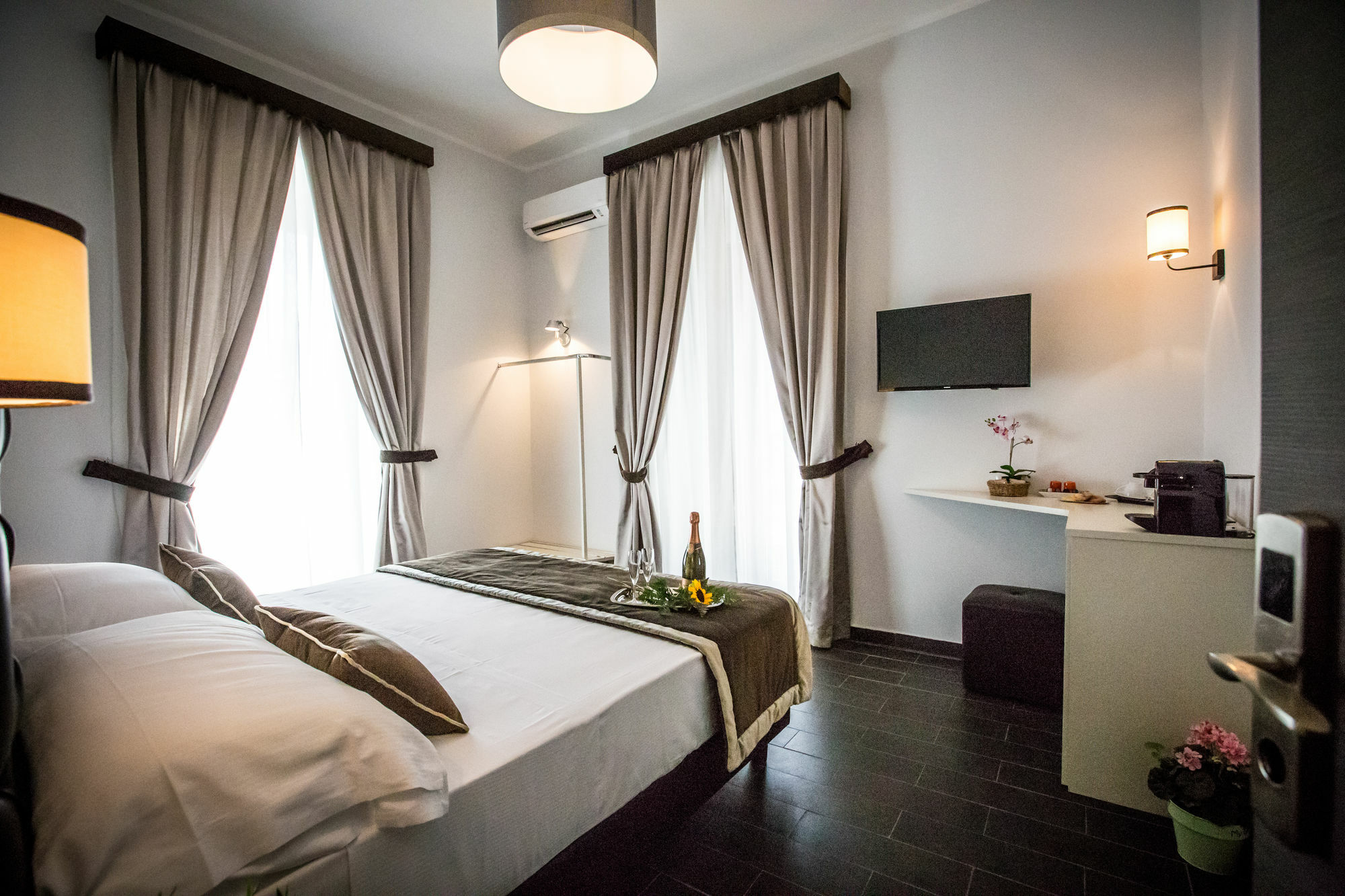 מלון רומא San Pietro Leisure And Luxury מראה חיצוני תמונה